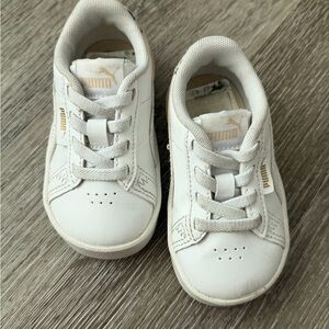 Puma Kids White and Gold Sneakers